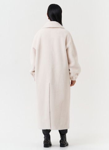 Двубортное пальто из шерсти