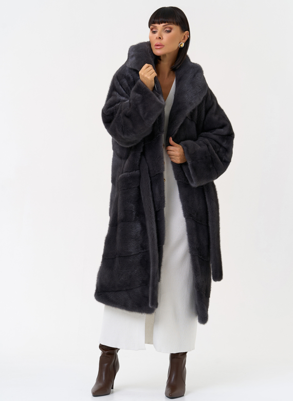 Женская шуба из меха норки с капюшоном