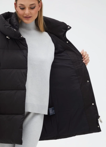 Женский пуховик с капюшоном фото