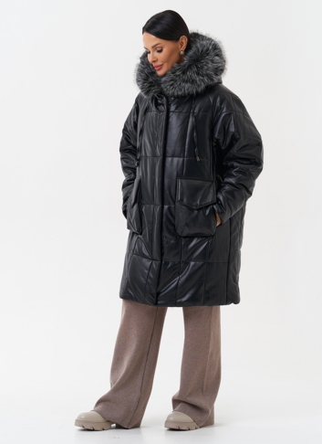 Пуховик из эко кожи с капюшоном из эко меха 