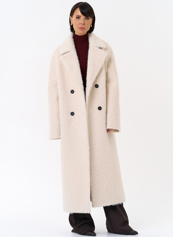 Утепленное женское пальто с английским воротником 