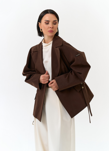 Женская куртка с объемными рукавами