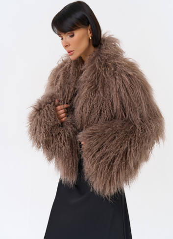 Короткая шуба из ламы