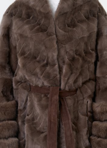 Женская шуба из меха норки с поясом