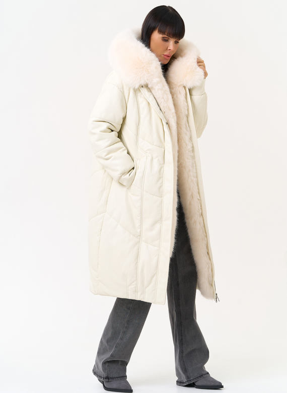 Женский пуховик из эко кожи со съемным эко мехом