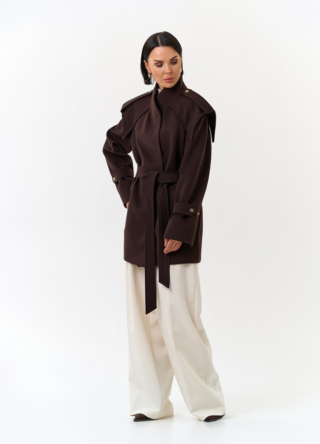 Женское укороченное пальто с акцентными плечами модель № 32854 в рассрочку