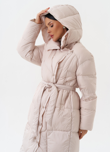 Женский пуховик с капюшоном 