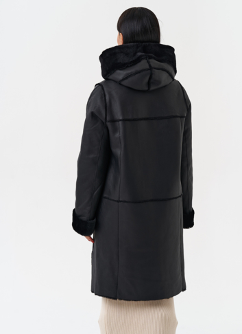 Натуральная дубленка с капюшоном