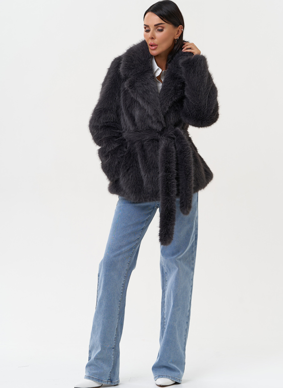 Женская шуба из эко меха с английским воротником