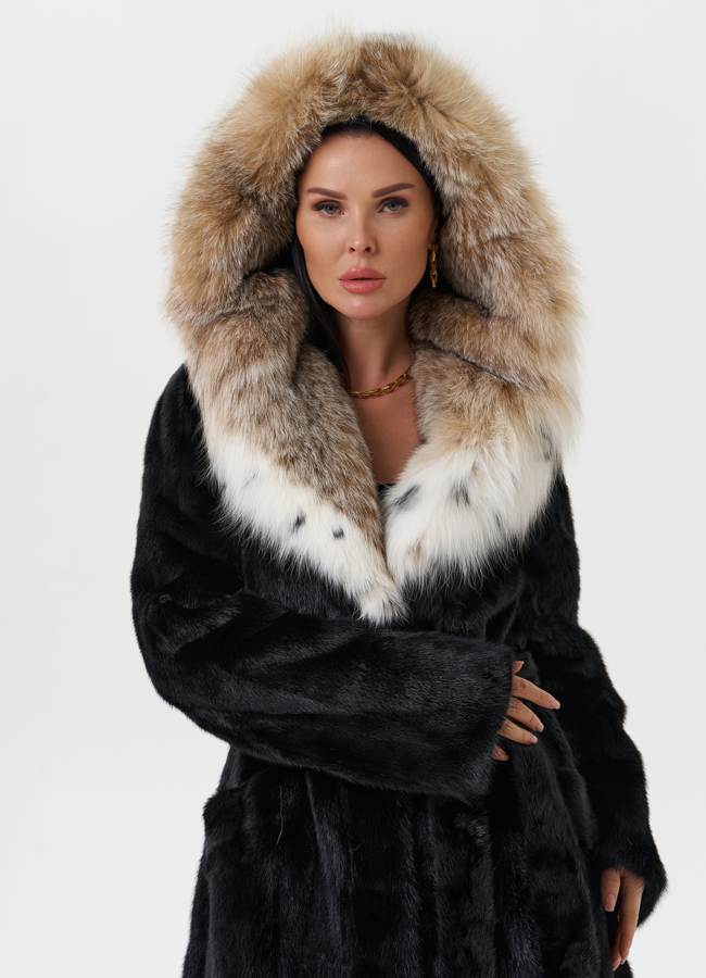 Норковая шуба с капюшоном из меха рыси модель № 31342 в кредит