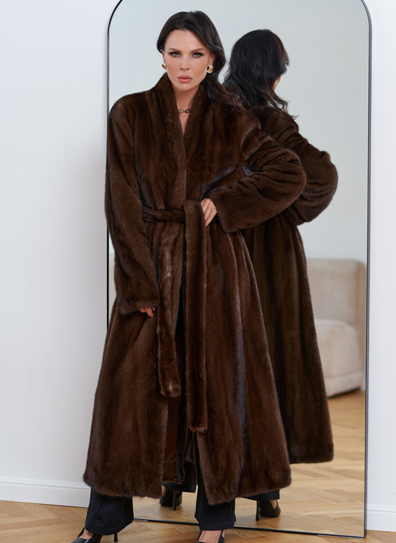 Женская длинная шуба из меха норки