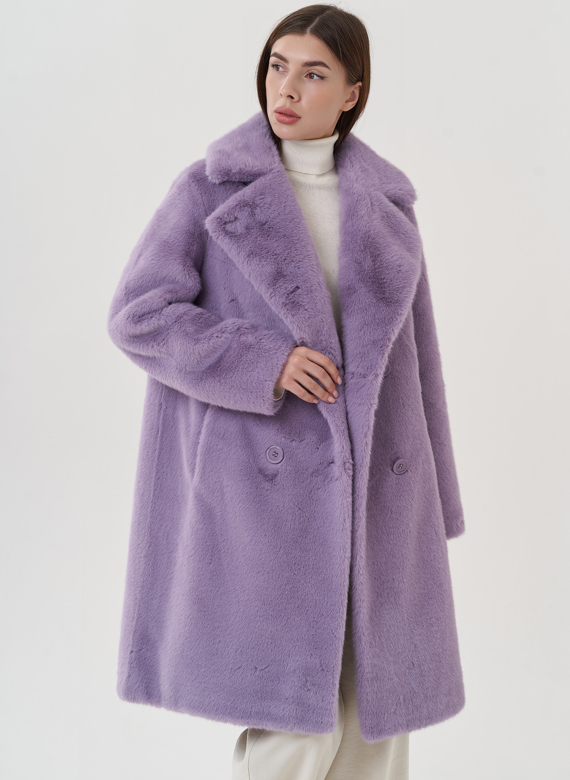 Женского пальто из эко меха на пуговицах