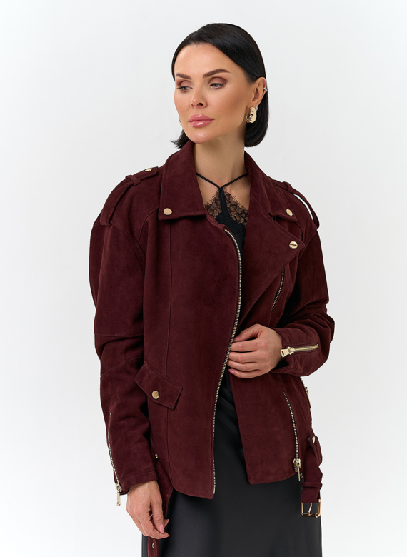 Женская куртка из натуральной замши бордового цвета