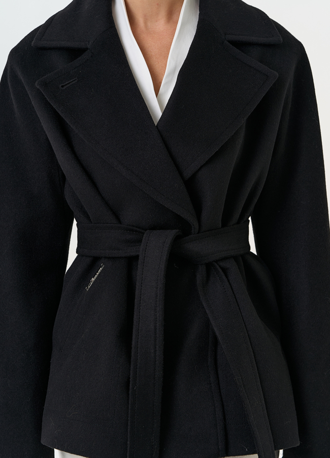 Женское укороченное пальто с английским воротником модель № 32511 универмаг малина