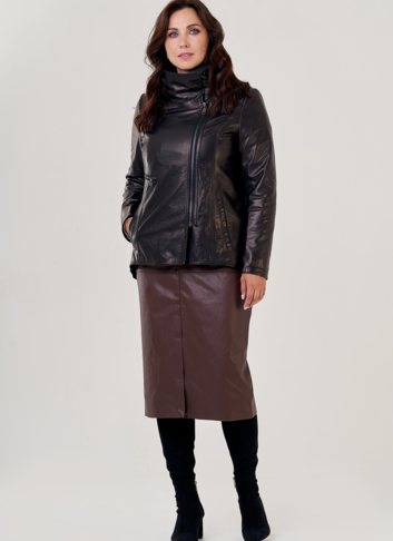 Кожаная куртка на молнии в черном цвете