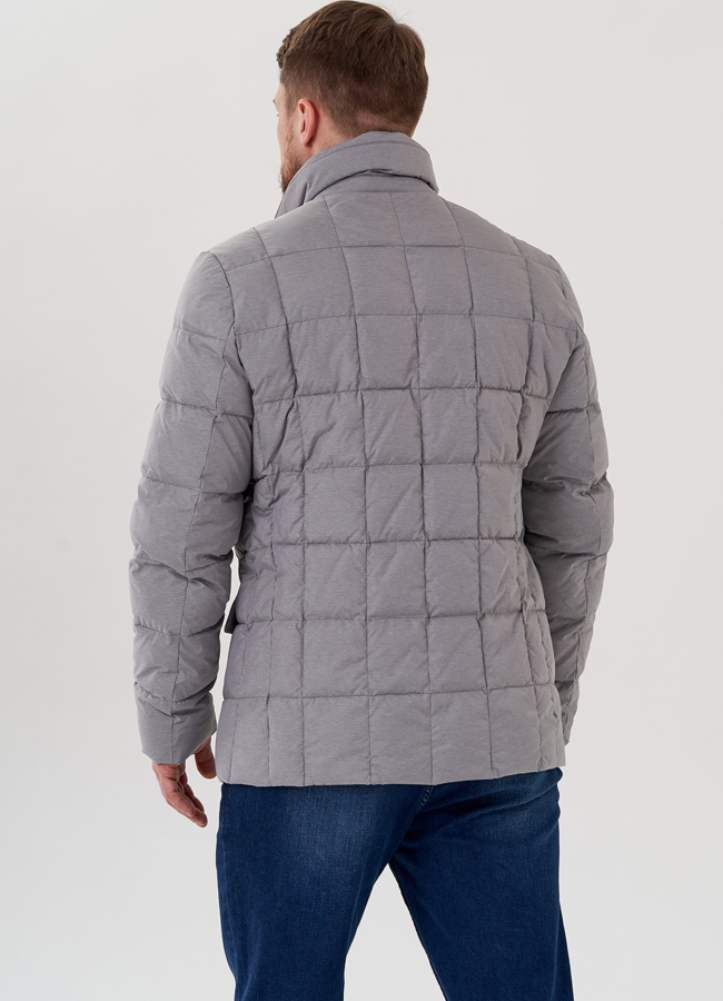 Мужская куртка серого цвета  модель № 23764 универмаг малина